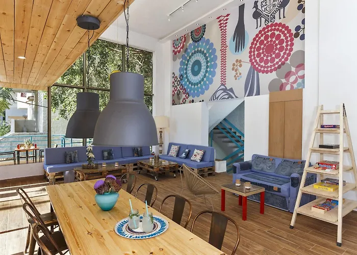Stay Rhodes Hostel & Bar